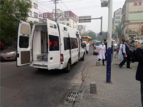 突發(fā)！青島一居民樓發(fā)生爆燃！已造1人死亡，7人受傷！3公里外有震感…